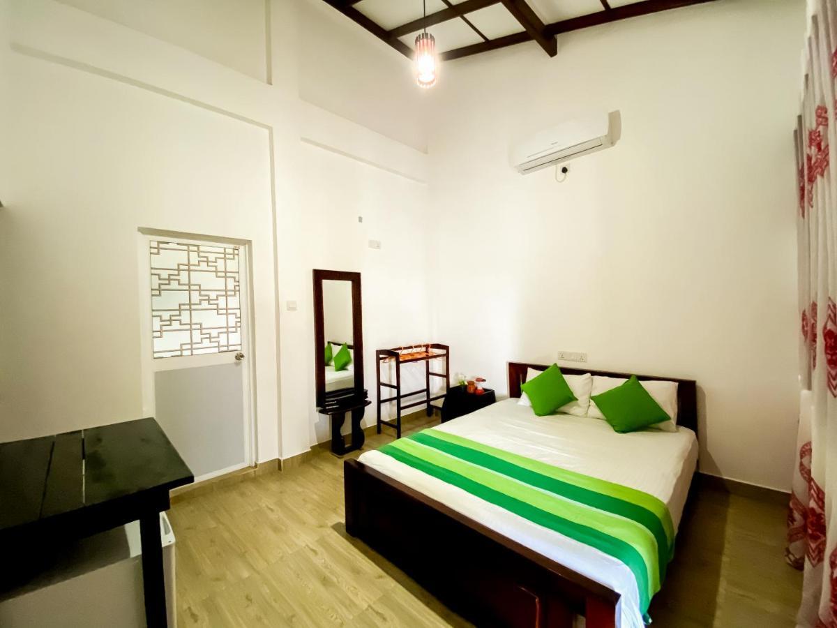 Lavender Home Yala Safari Tissamaharama Exterior photo